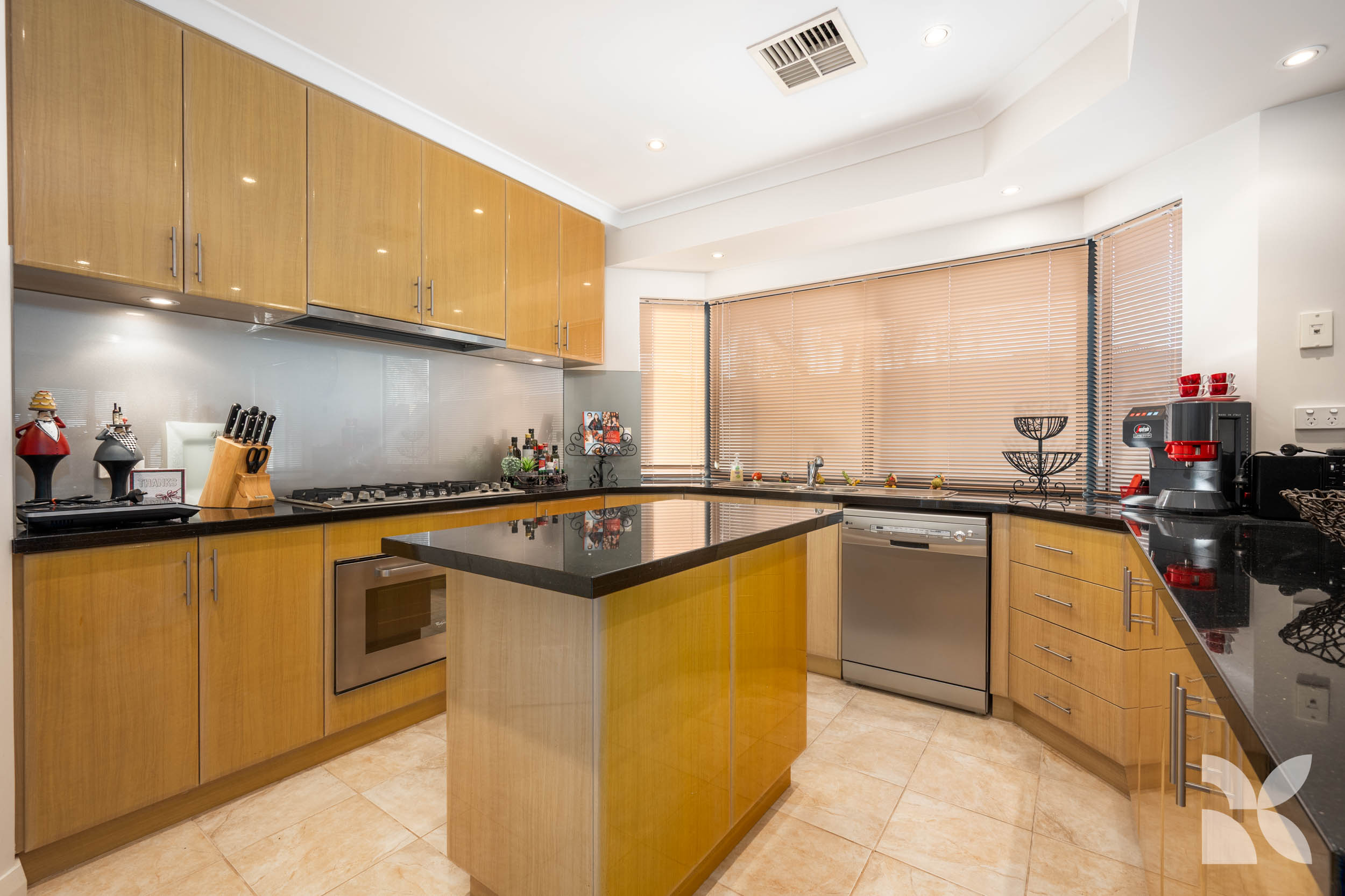 78 Caspian Drive, Wannanup WA, 6210, Wannanup - Thumbnail 2