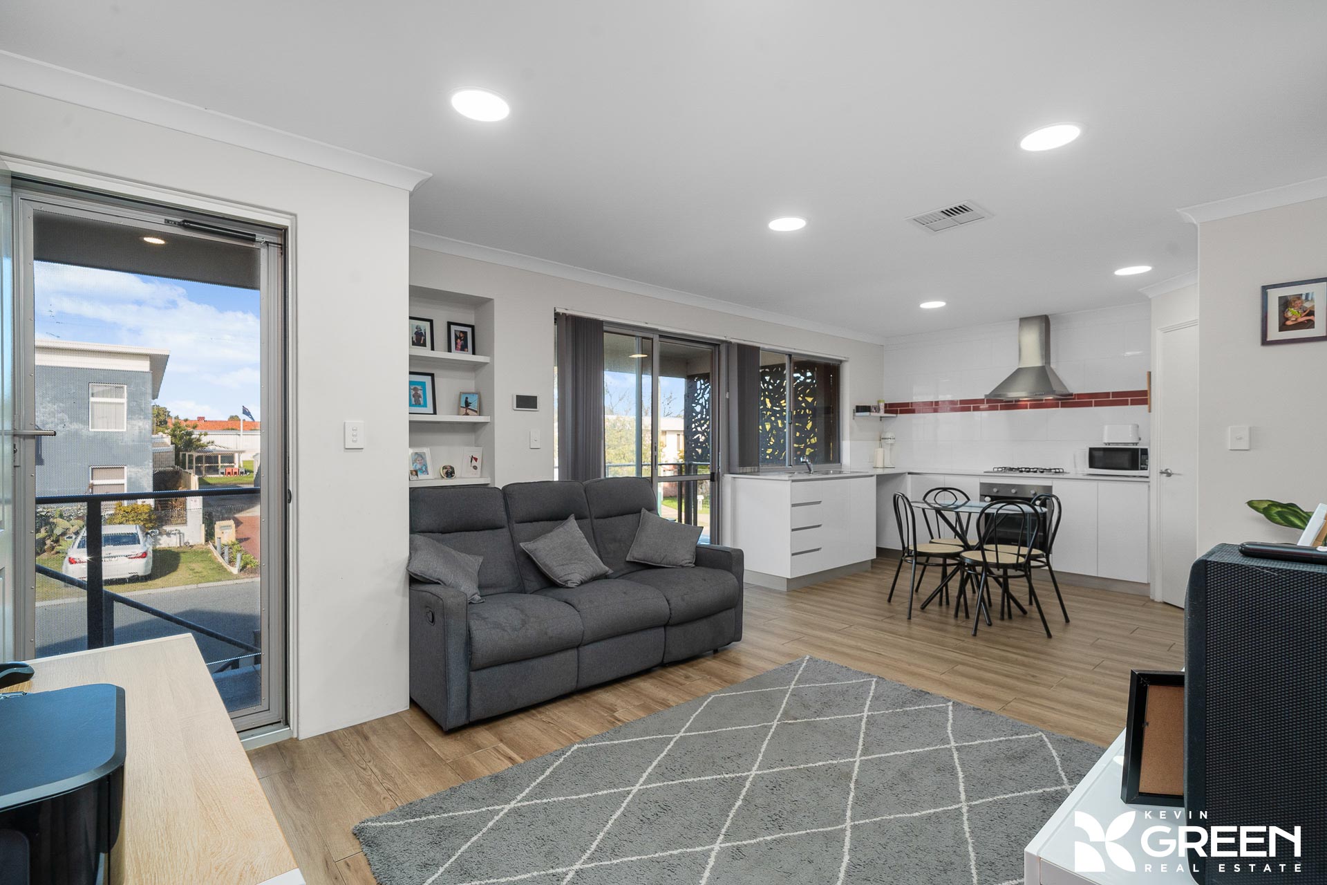 6/90 Cooper Street, Mandurah WA, 6210, Mandurah - Thumbnail 2